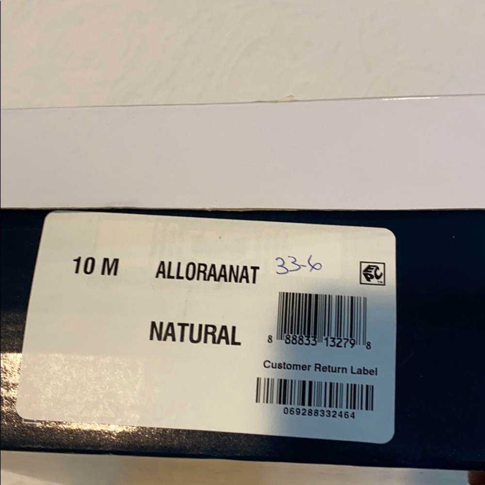 Shoes - Picture 5 of 5